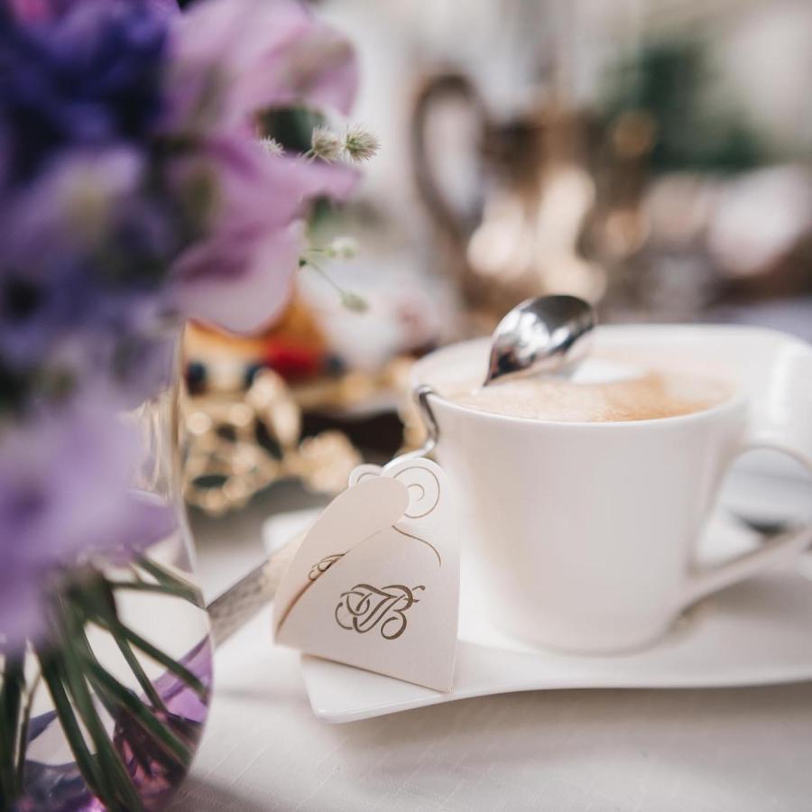 Tb Palace Hotel & Spa Jūrkalne Eksteriør bilde